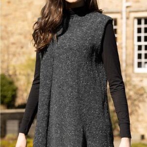 Free People Charcoal Gray Knit Sleeveless Sweater Vest (Size Medium)